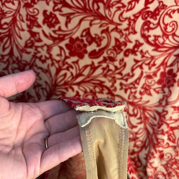 5 for $25🔥Forever 21+ Red Velvet & Tan Sheer Bodysuit 3X - Picture 5 of 8